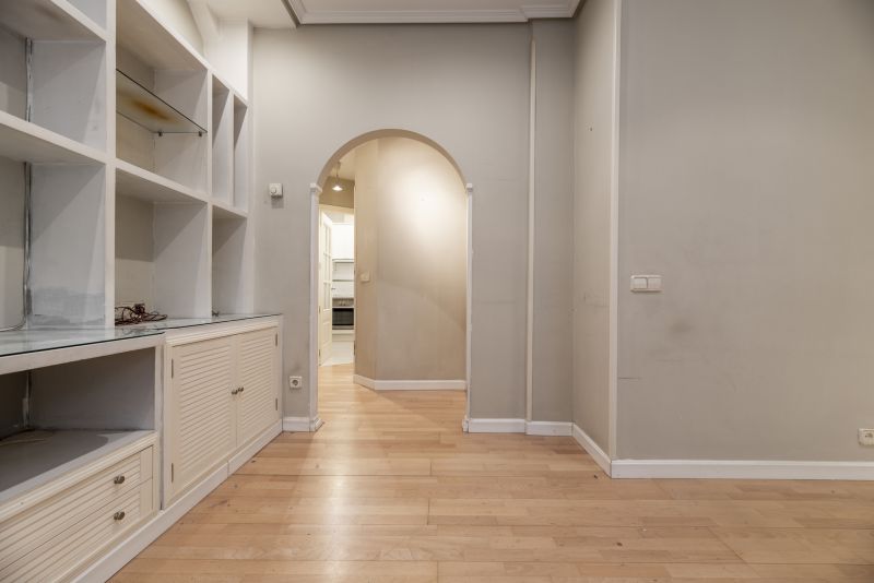 Built In Shelving Service in Charlotte, NC